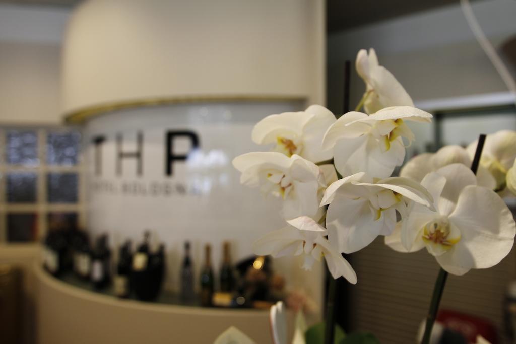 卡特里亚拉斯提纳诺 Thp Bologna酒店 外观 照片