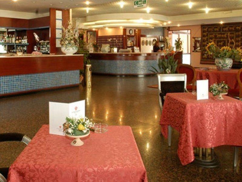 卡特里亚拉斯提纳诺 Thp Bologna酒店 外观 照片